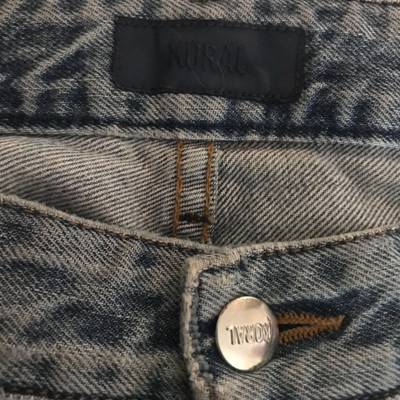 Koral Ripped Boyfriend Jeans - Picture 4 of 5